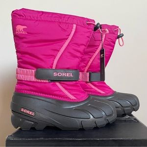 Sorel Flurry Winter Snow Boots Big Girls Youth size 5 Bright Pink